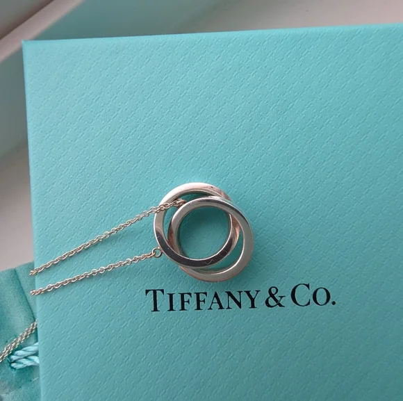 Tiffany & Co. 1837 Small Sterling Silver Interlocking Circles Necklace - Picture 8 of 14